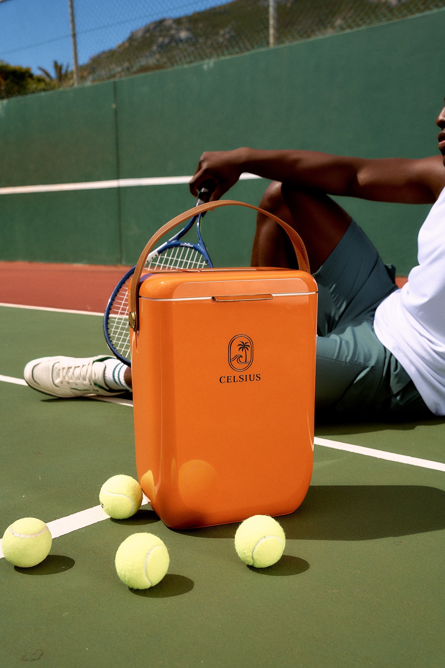 Celsius 10L Cooler – Premium Design. All-Day Ice.